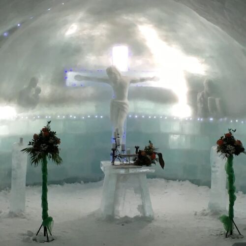 Chapel at the Ice hotel, Romania Chapel made from ice.